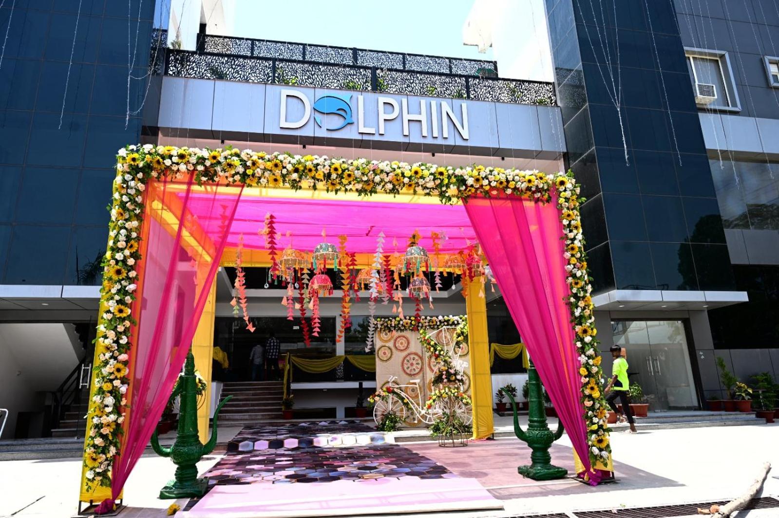 Dolphin Club Hotel Chinhat Exterior foto