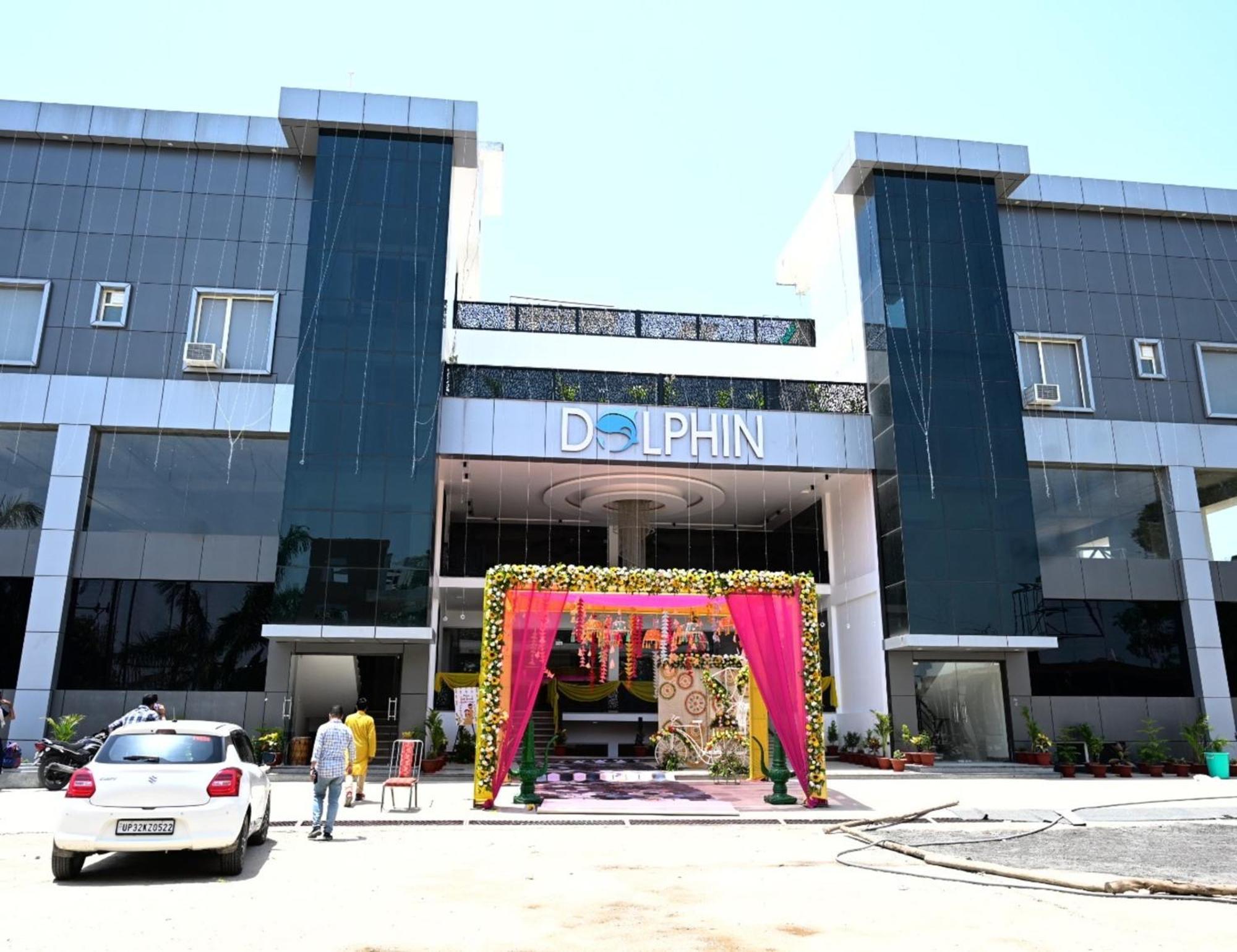 Dolphin Club Hotel Chinhat Exterior foto